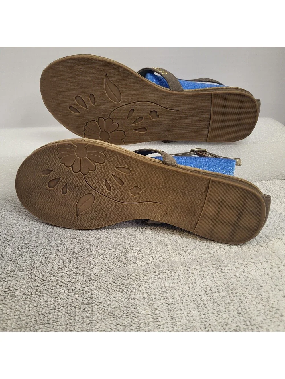 Maurices bohemian sandals Women's 8M Embellished Thong Sandals great pre-owned